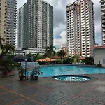 Condo Homestay Gurney Heights 5Min Klcc